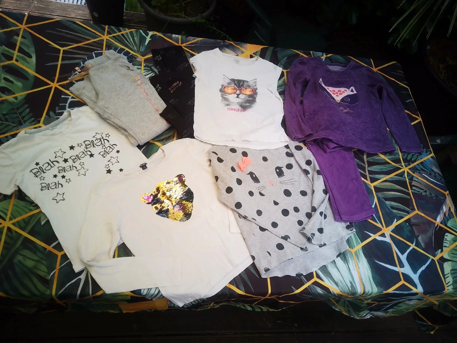 Lot de 8 vêtements fille 8 ans